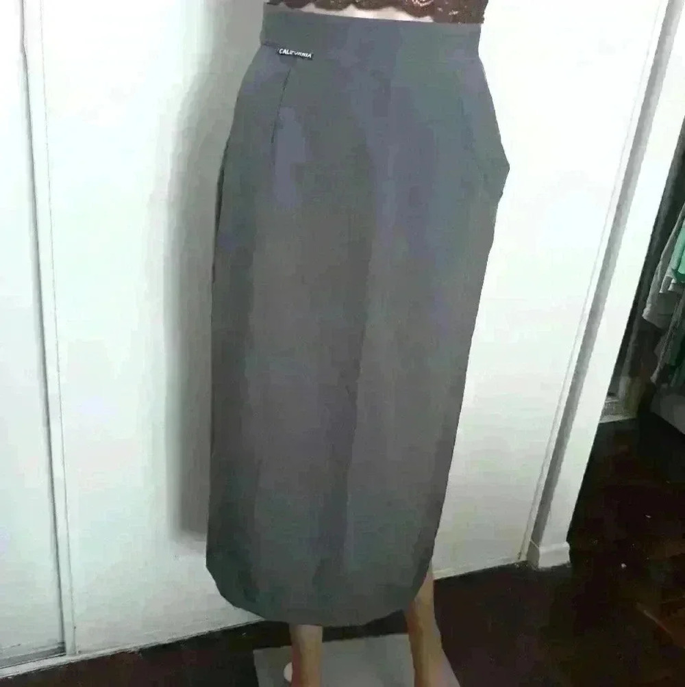 NWNT day 2 nite straight fit pockets midi sexy business trendy polyblend skirt 6